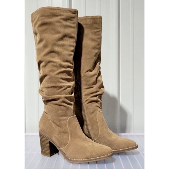 Universal Thread Harlan Boots - Taupe - Picture 1 of 4